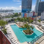 Modern 29Th-Floor In Downtown City Views, Pool, And Gym Access
