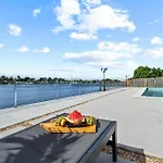 Miami Lakefront Paradise Heated Pool 5 Beds