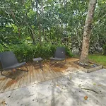 Cozy Studio With Bay Views And Porch In Aventura