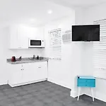 Miami Designer Apartment Unit 4