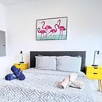 Heart Of Downtown Miami Studio Pool & Gym