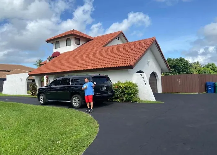 Spanish Style House - Free Parking