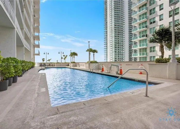 Beautiful 1 Bedroom Apartment With Modern Amenities