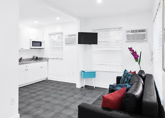 Miami Designer Apartment Unit 4