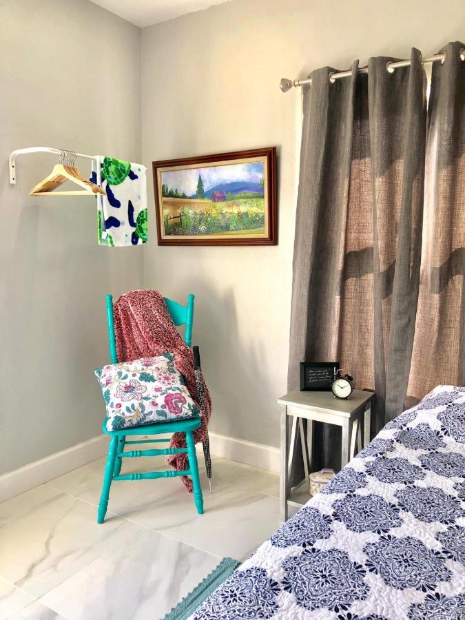 Homestay Colorful And Luminous Near Mia Miami