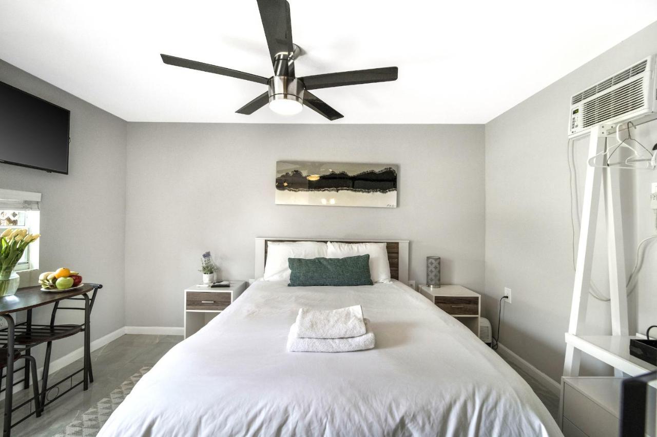 The Roads - Coral Way Apartment *