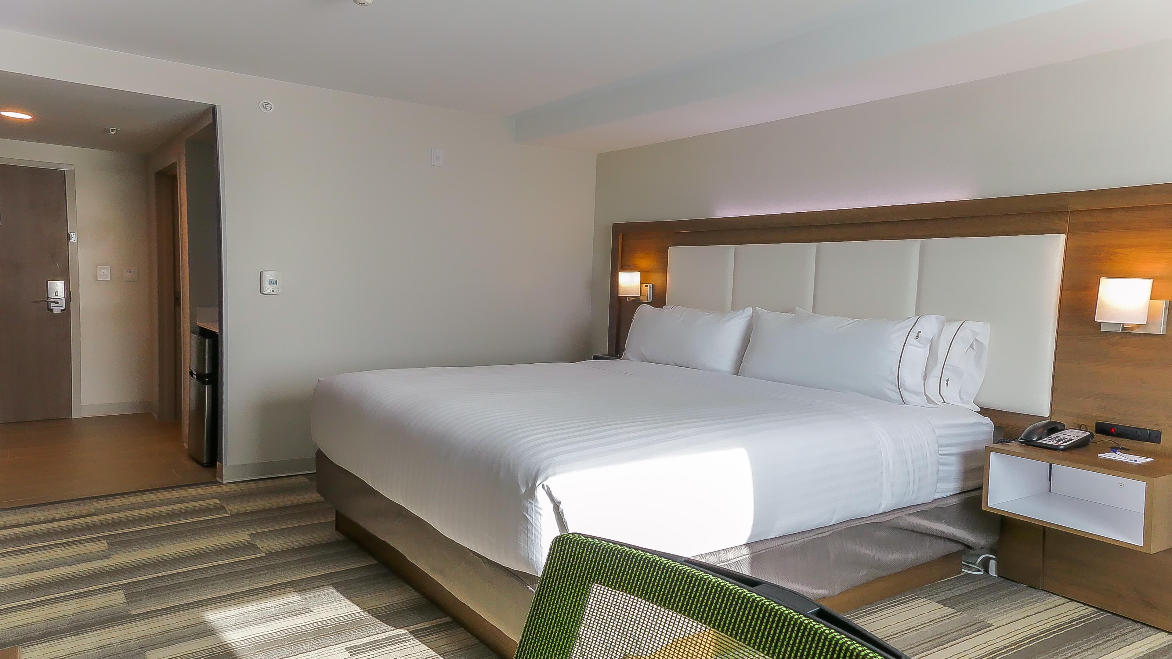 Express & Miami Airport East By Ihg Hotel 3*