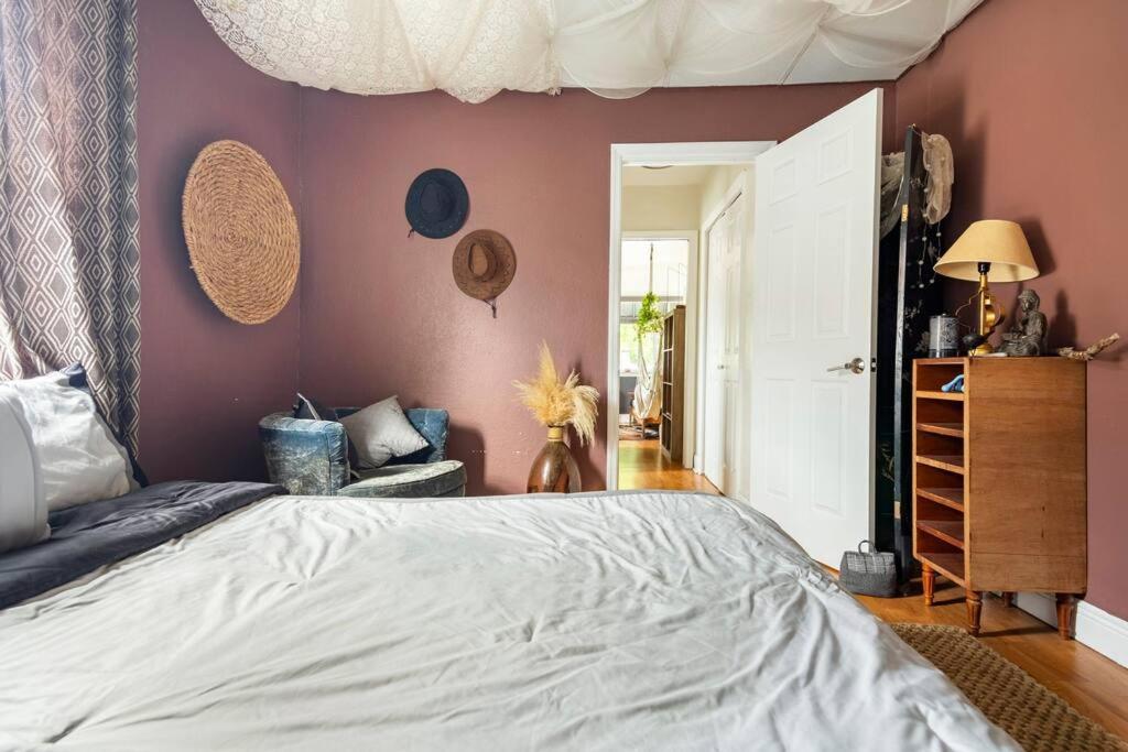 The Cozy Villa-private Parking Guest house