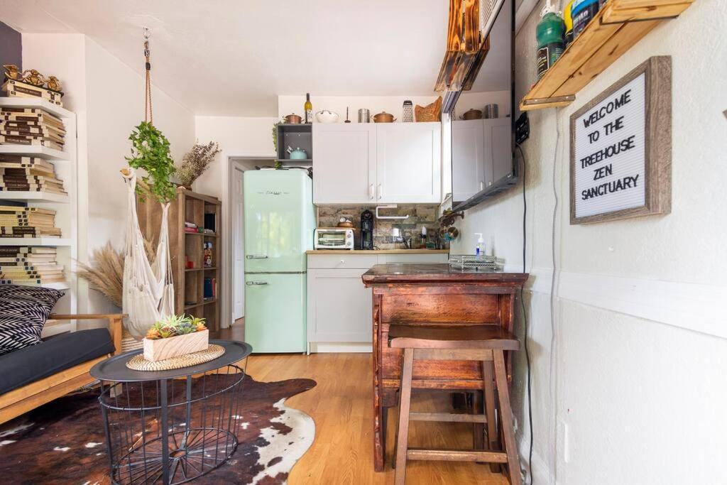 Guest house The Cozy Villa-private Parking *