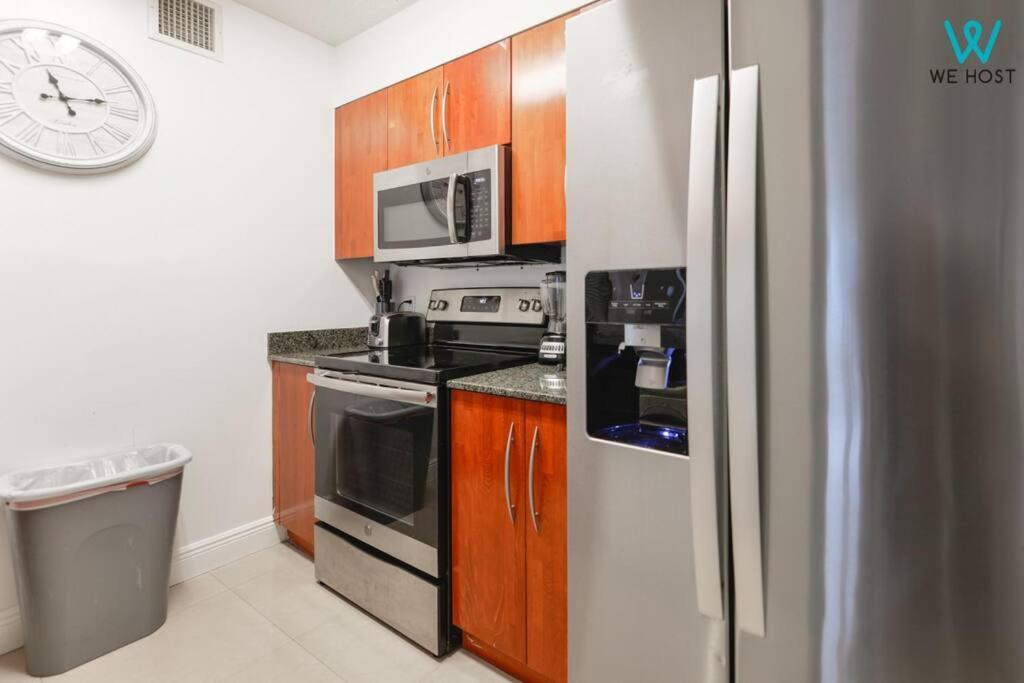 We Host Wonderful 3 Bedroom At Brickell W Gym Apartment *