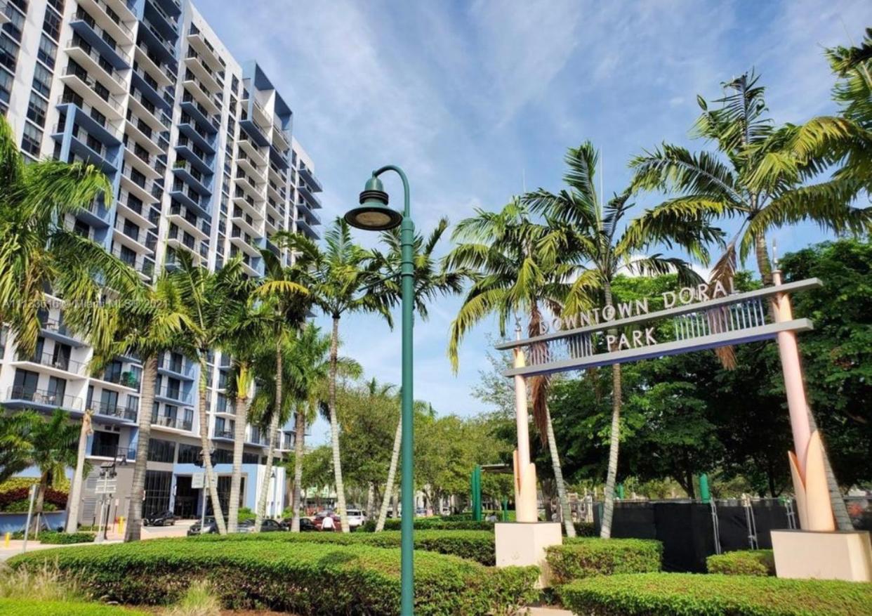 Apartment 5350 Park Miami