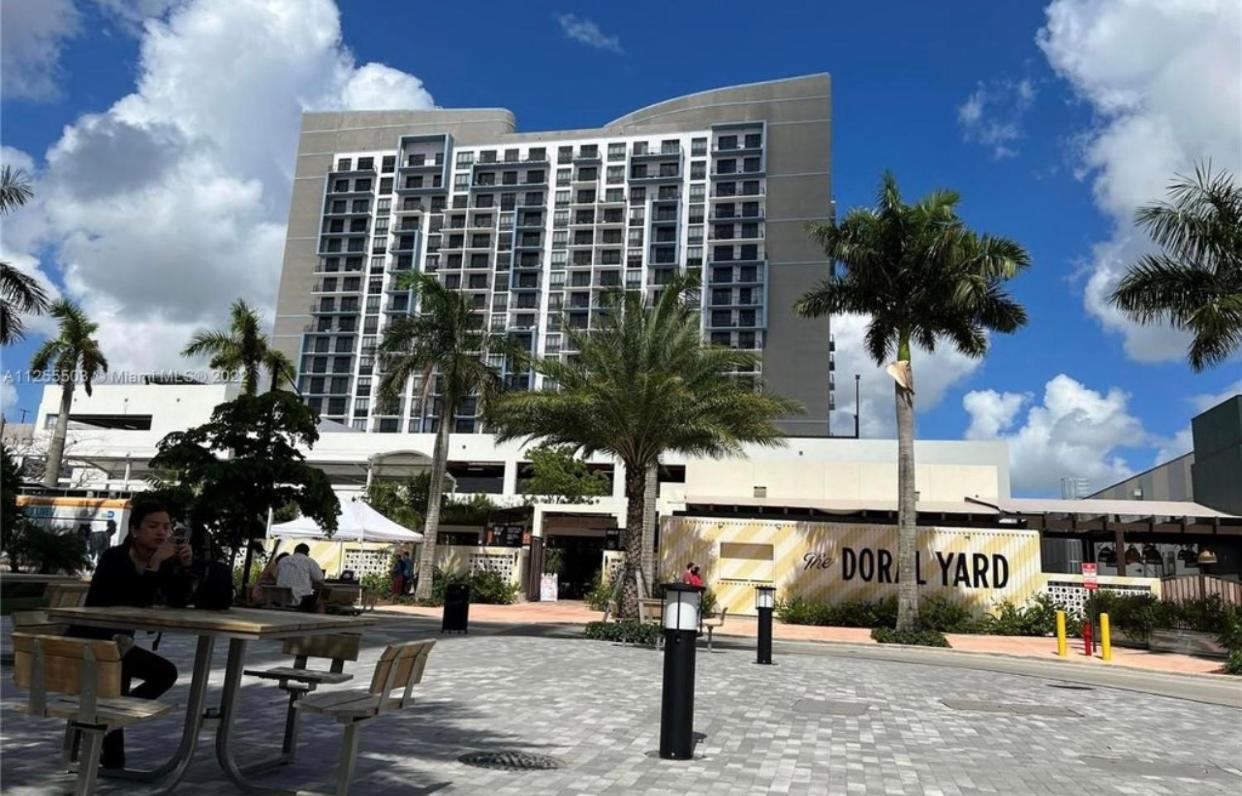 5350 Park Apartment Miami