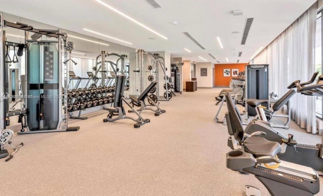 5350 Park Apartment
