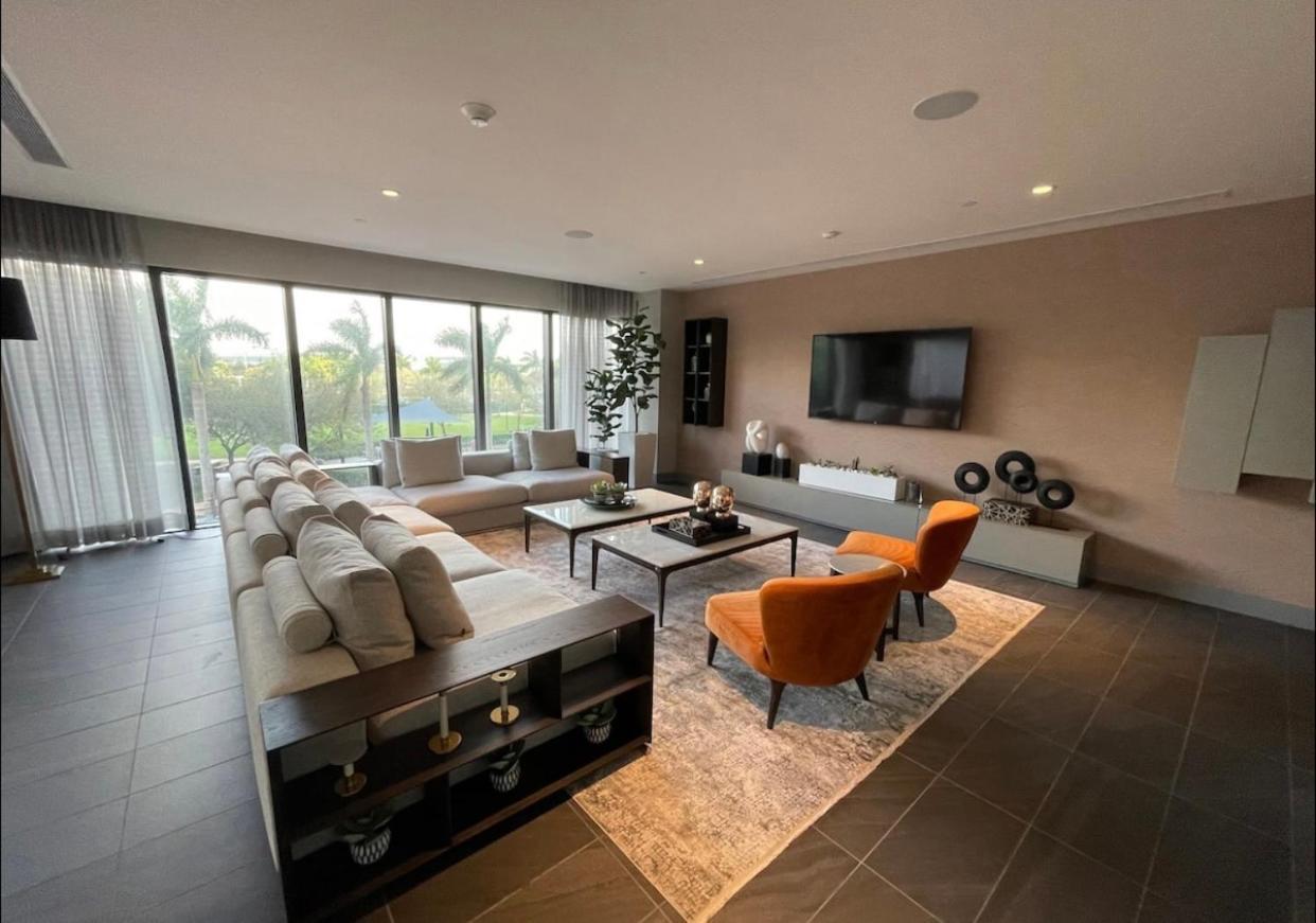 Apartment 5350 Park Miami