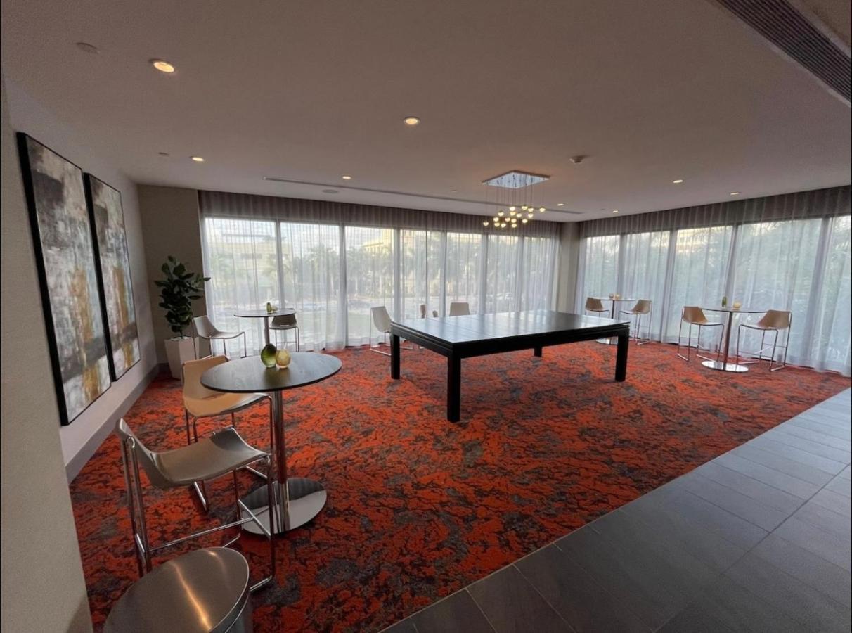5350 Park Apartment