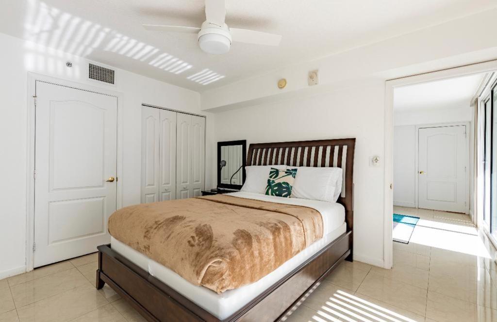 Two Bedroom Oceanview In Brickell Apartment