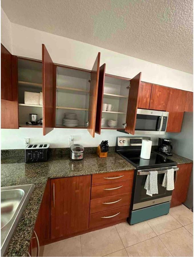 Two Bedroom Oceanview In Brickell *