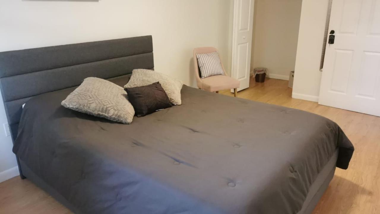 28th Avenue Guest house