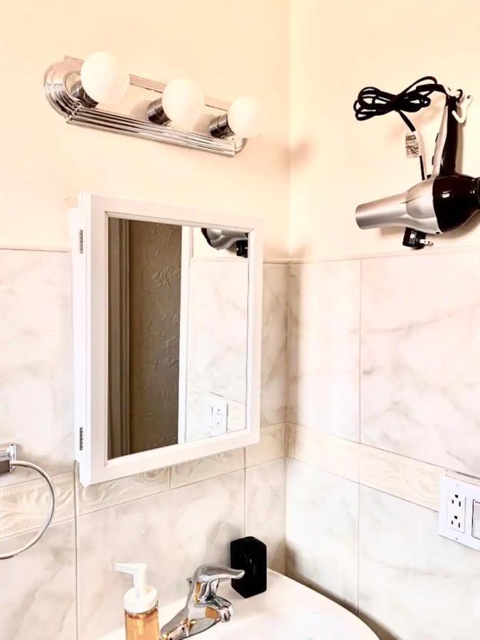 Homestay Cozy In Cute House, Close To Airport - Free Parking *
