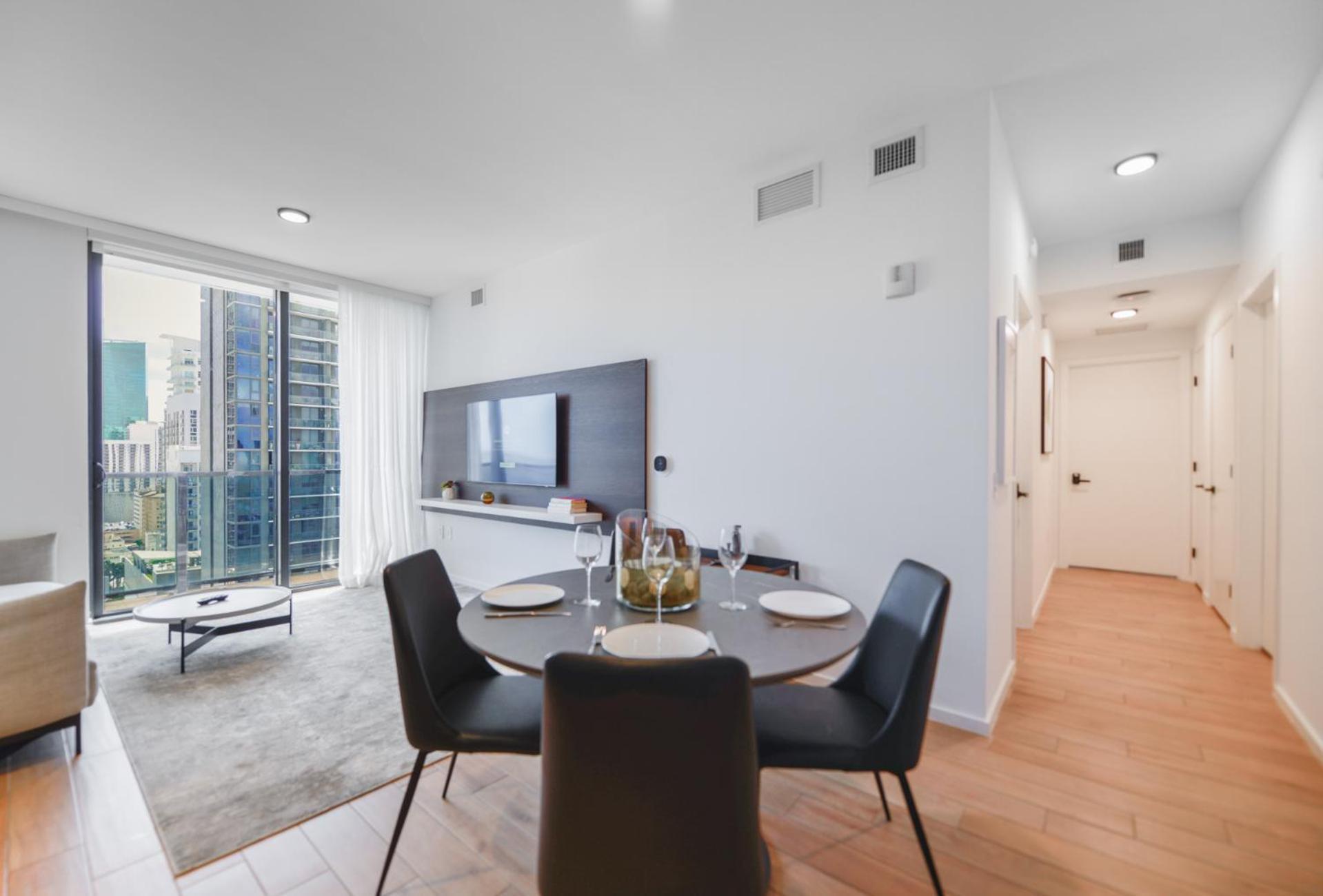 Apartment Breathtaking Views Near Bayfront Park