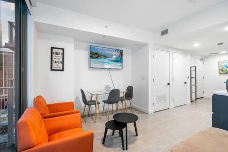 Heart Of Downtown Pool & Gym Miami