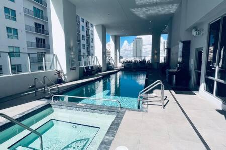 Heart Of Downtown Pool & Gym *