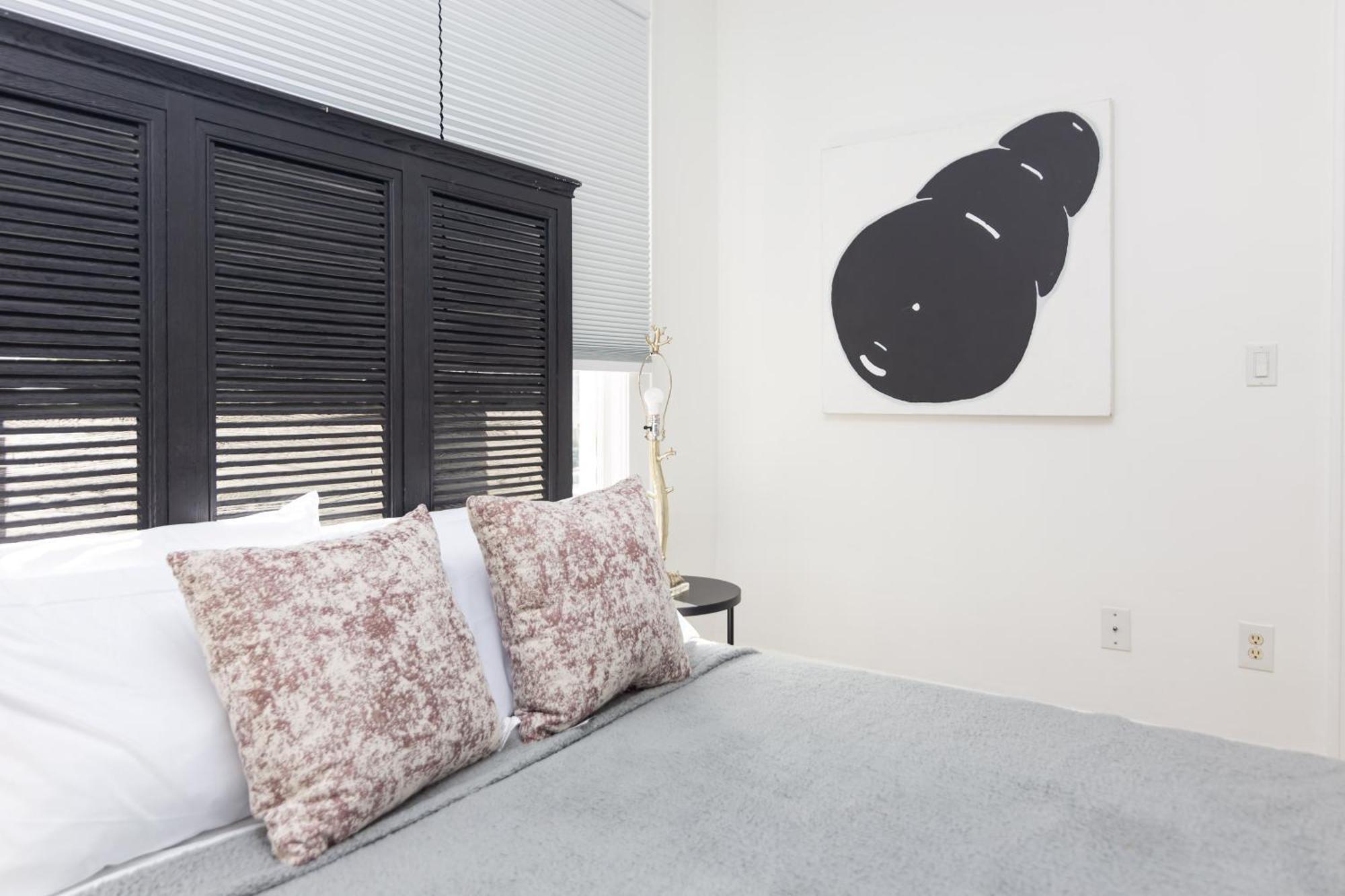 Apartment 2-bdrm -heart Wynwood & Edgewater- Private Parking *