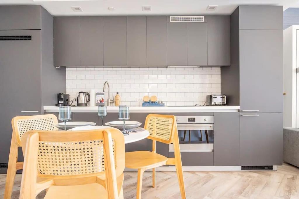 Boutique In Dt Perfect For Couples/fam Apartment Miami