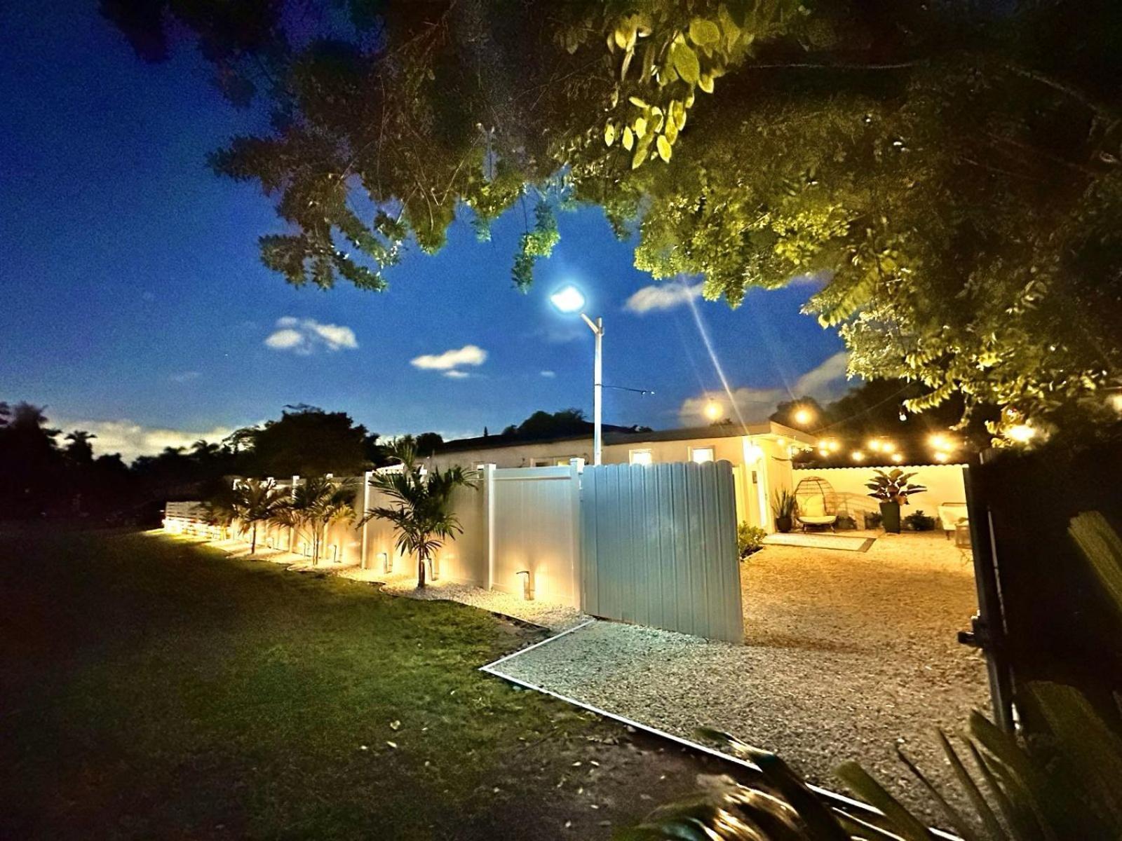 Casa Fortim + Private + Large Patio Miami