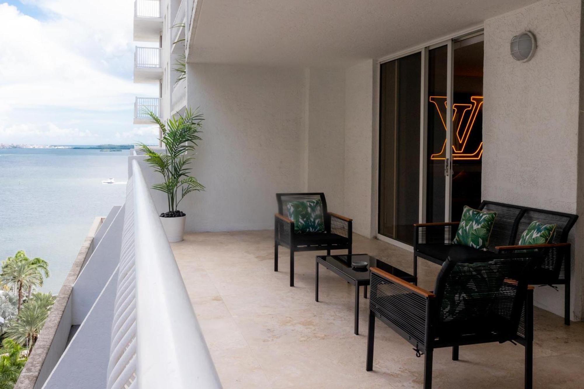 Zeus' Sanctuary Ocean View In Brickell Holiday home Miami