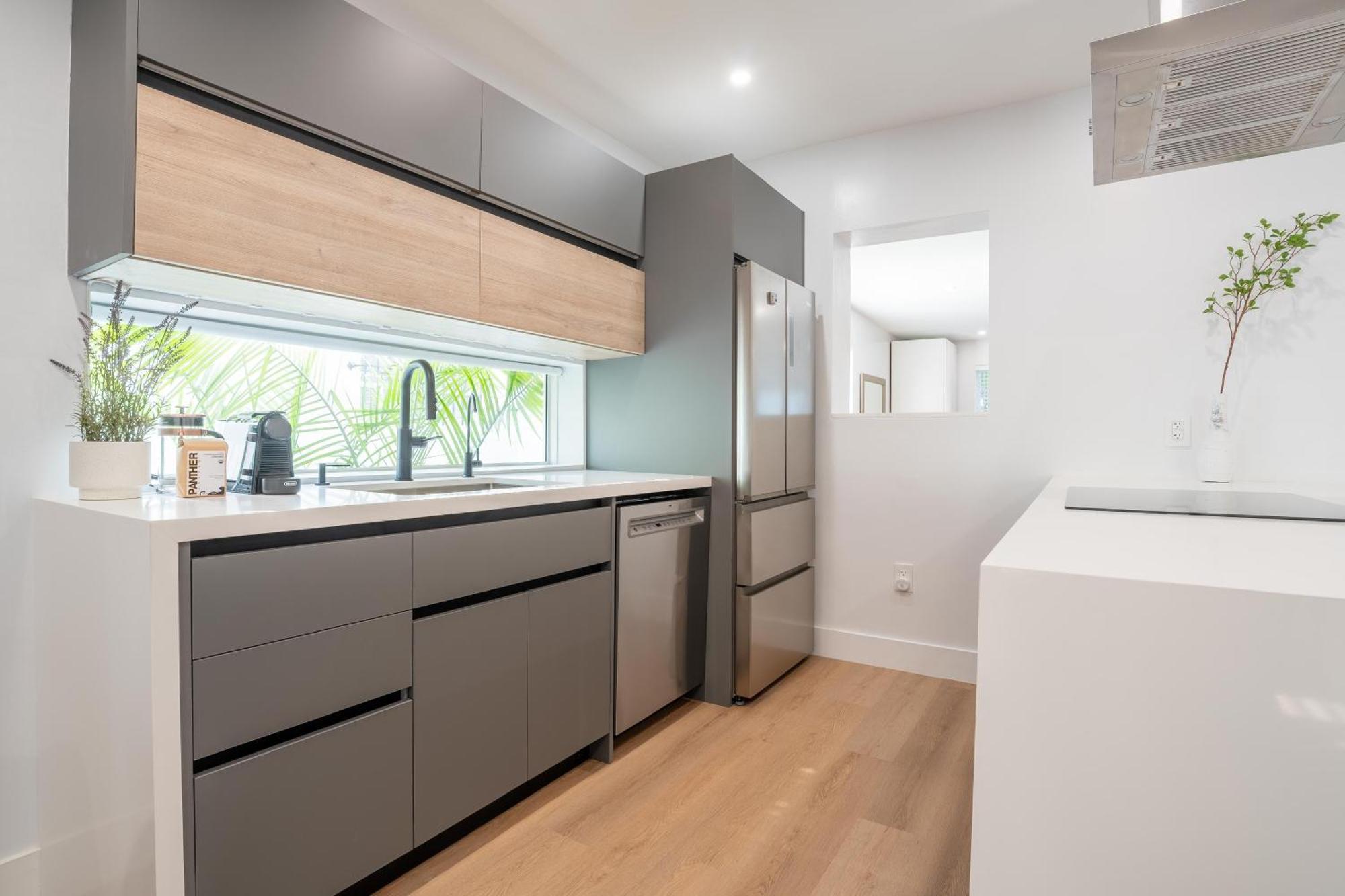 Apartment 5br Hottubpooltableminigolf 7 Min To Wynwood *
