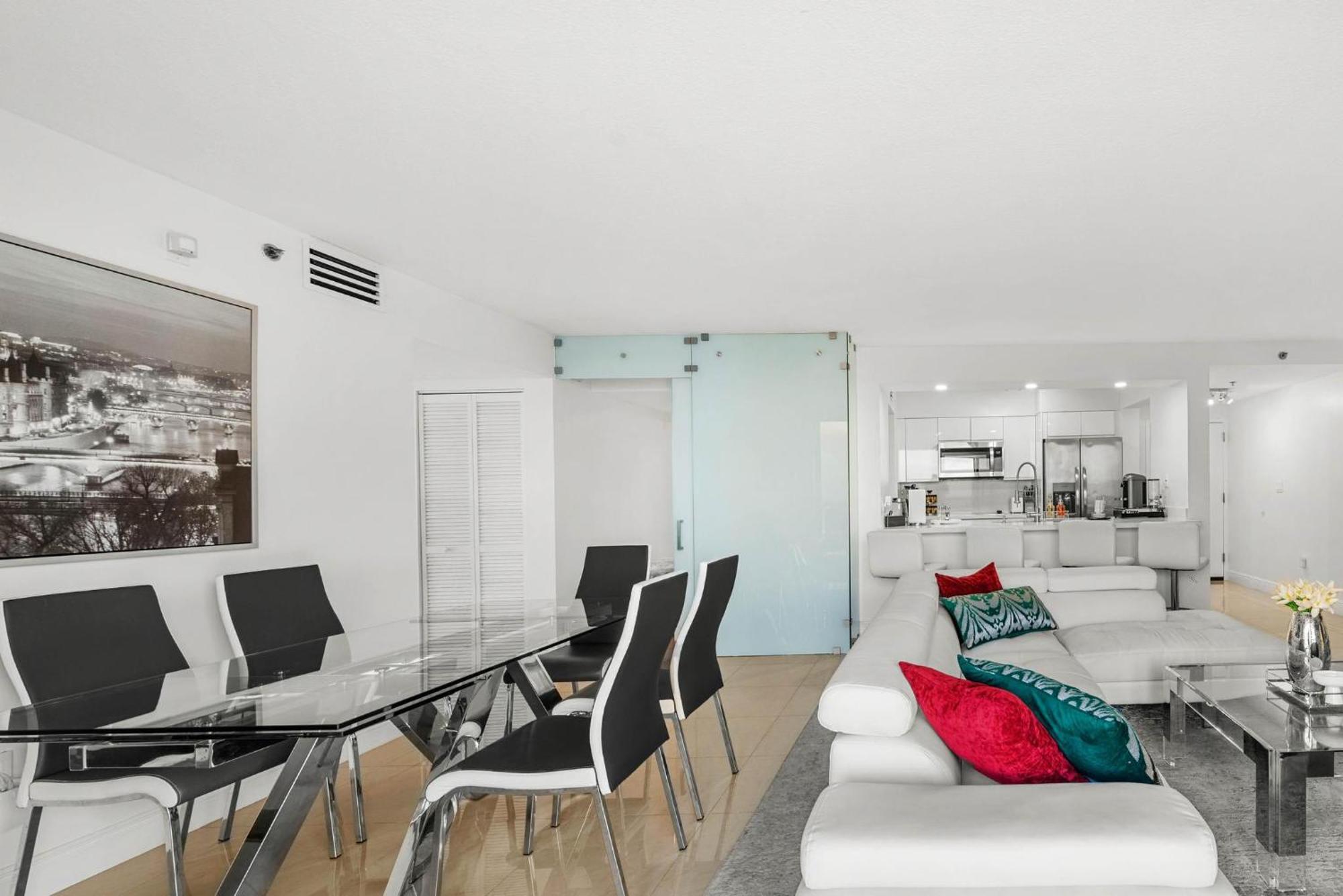 Holiday home Bnb Hyperion - Luxe 3b W City & Ocean Views