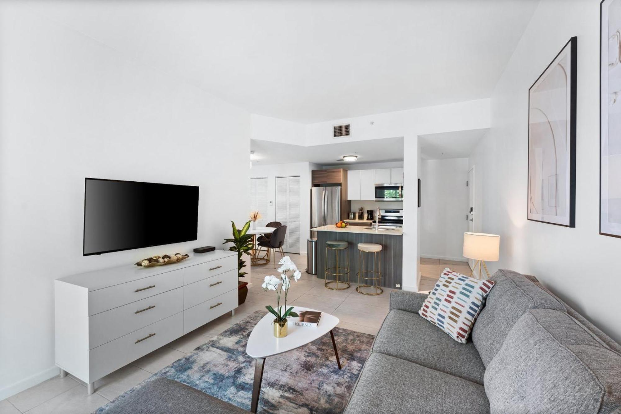 Modern In Edgewater *