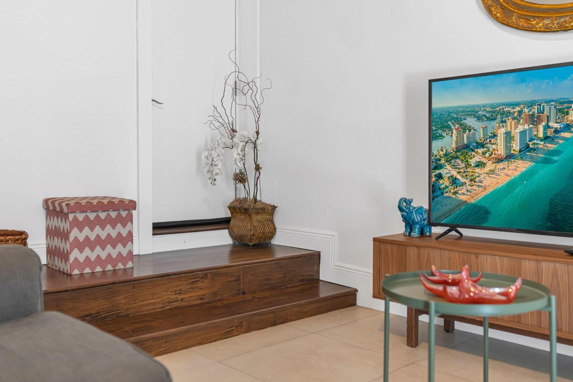 Casa Havana - Renovated One Bedroom In Holiday home
