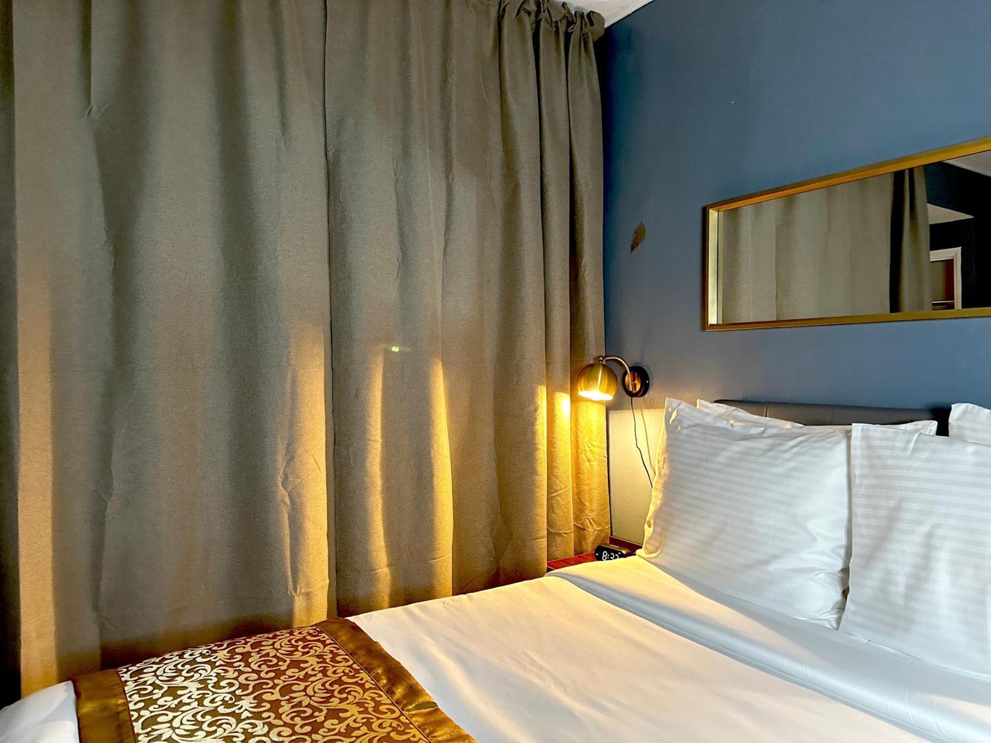 Tb Hotel