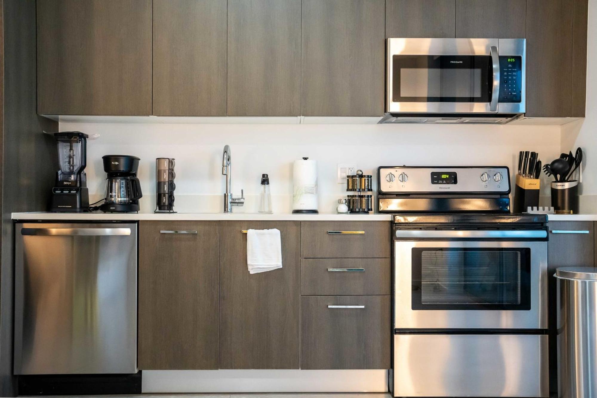 Luxury - In The Heart Of * Miami
