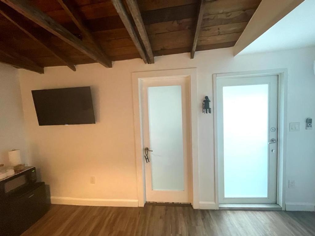 Private Steps From Calle 8 Apartment