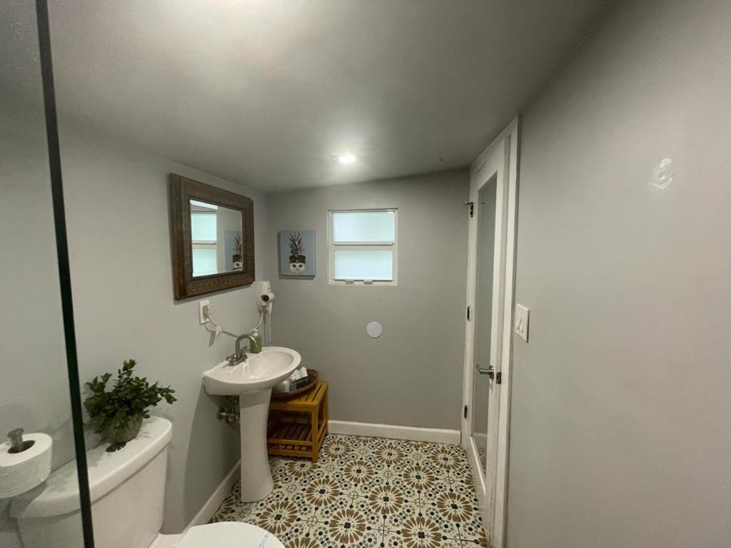 Private Steps From Calle 8