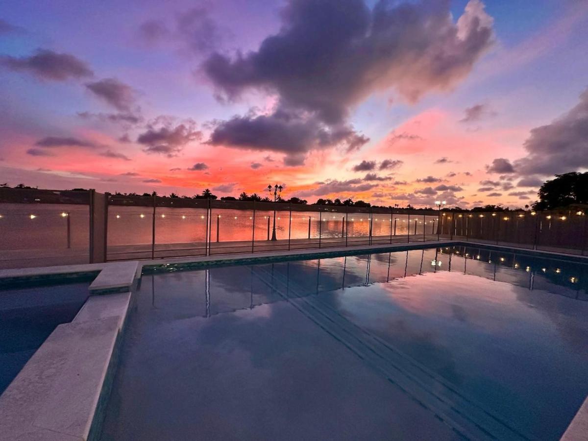 Lakefront Paradise Heated Pool 5 Beds Miami