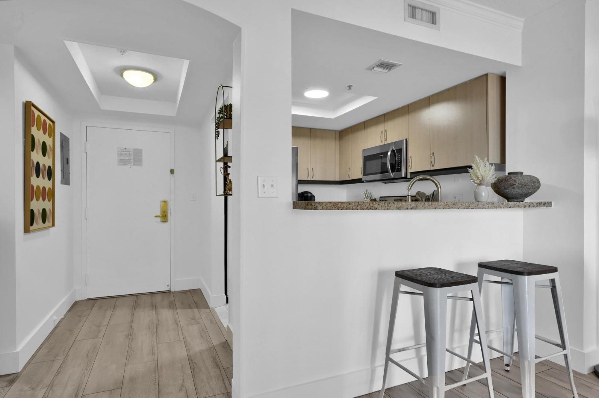 Serene Cozy Retreat With Balcony Free Parking Aparthotel *