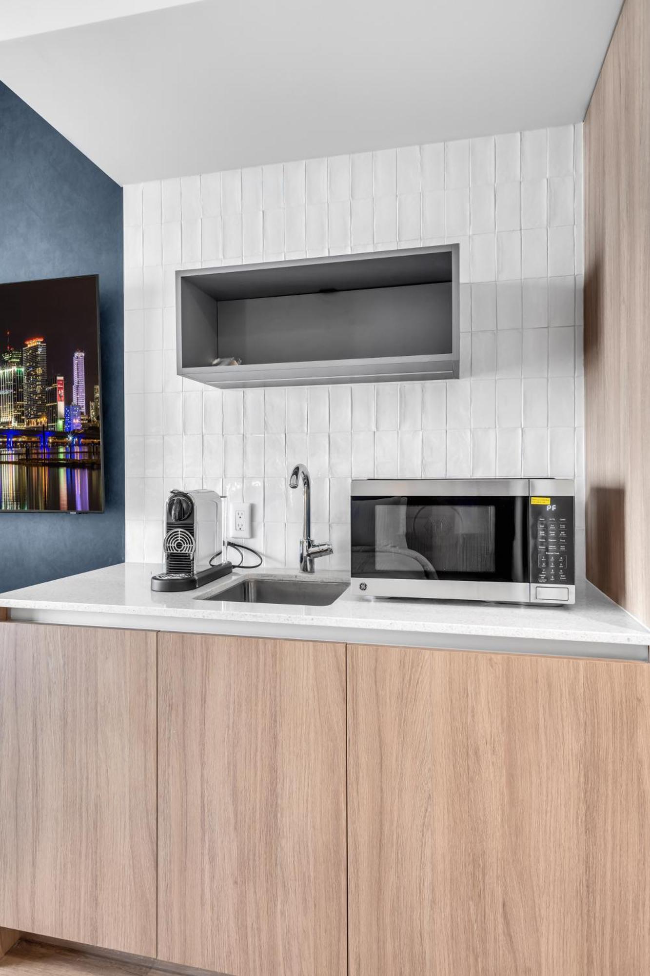 Gale Junior Double With Balcony 5* Miami