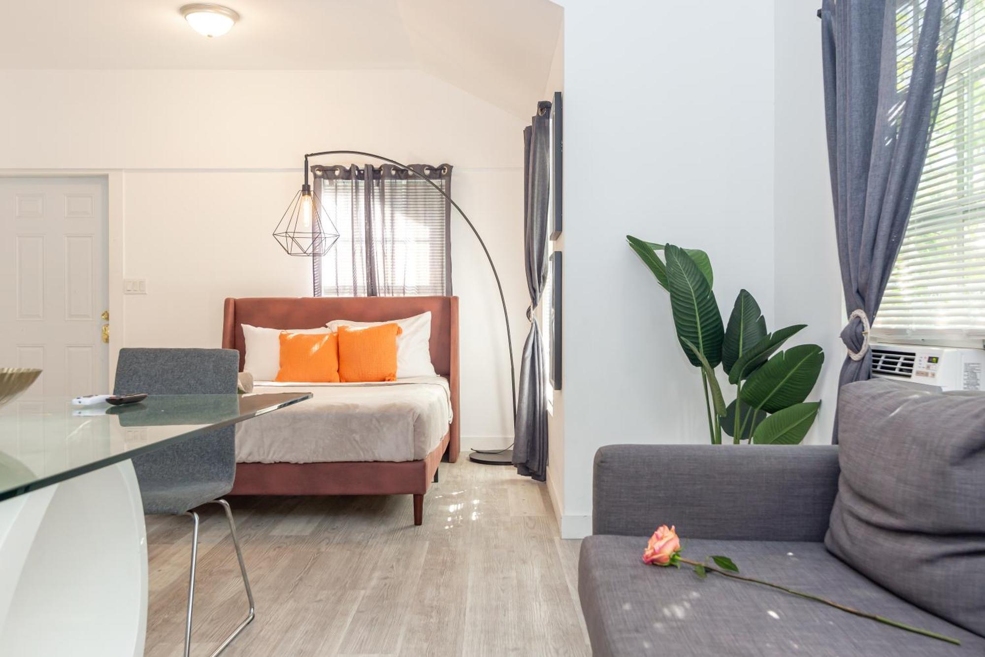 1 Bedroom - Midtown *