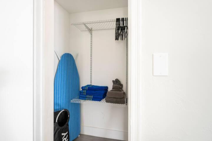 Apartment Hot Tub & King Bed - 8min From Airport, & Dt *