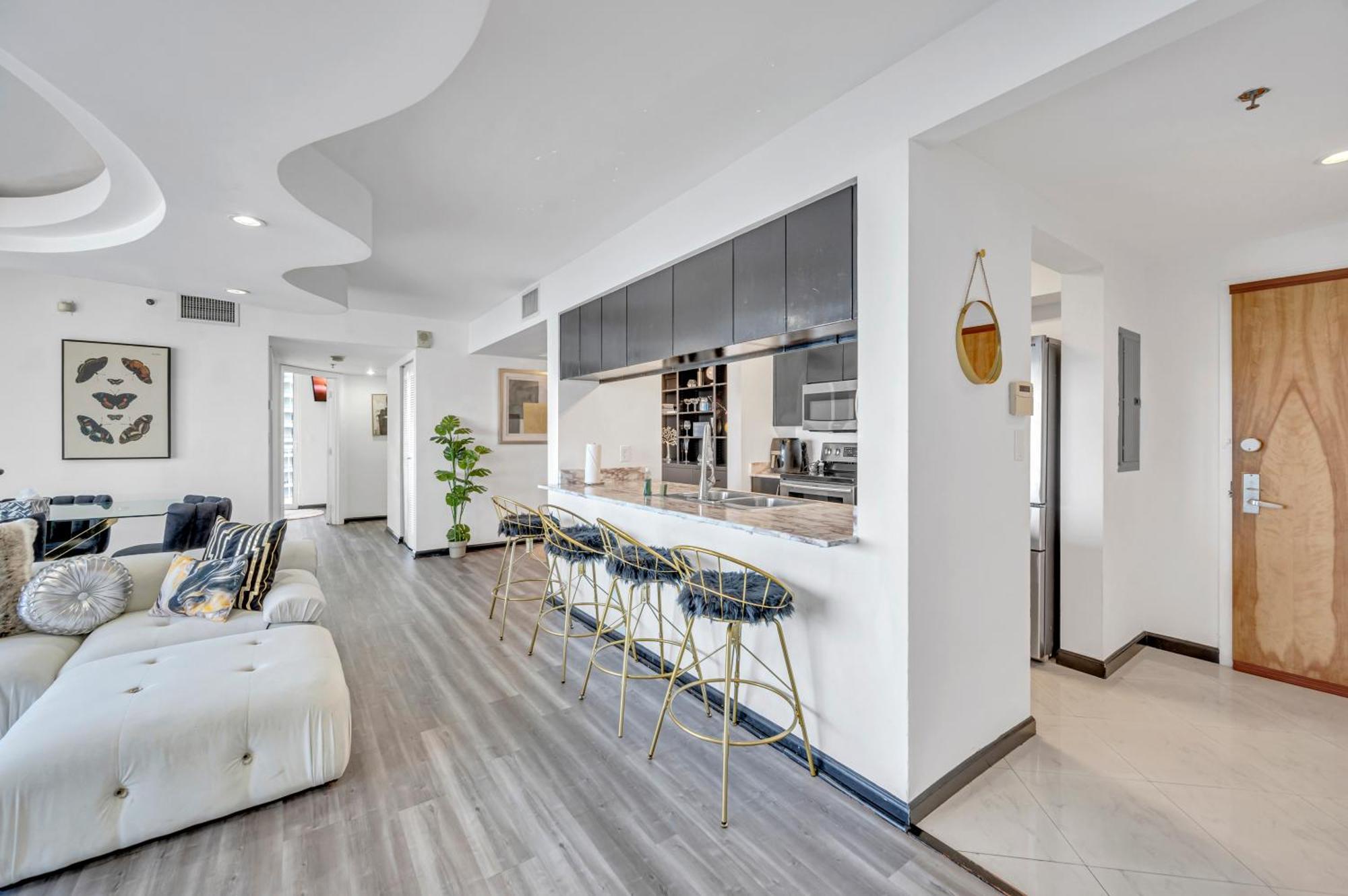 Brickell Ocean View 2 Bed 2 Bth Free Parking *