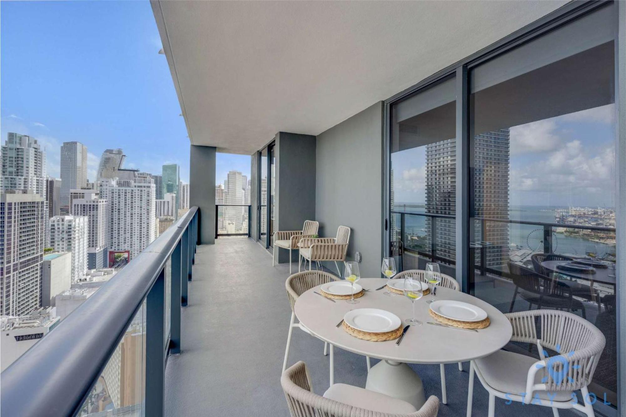 3br-3 Bth - Gym & Pool