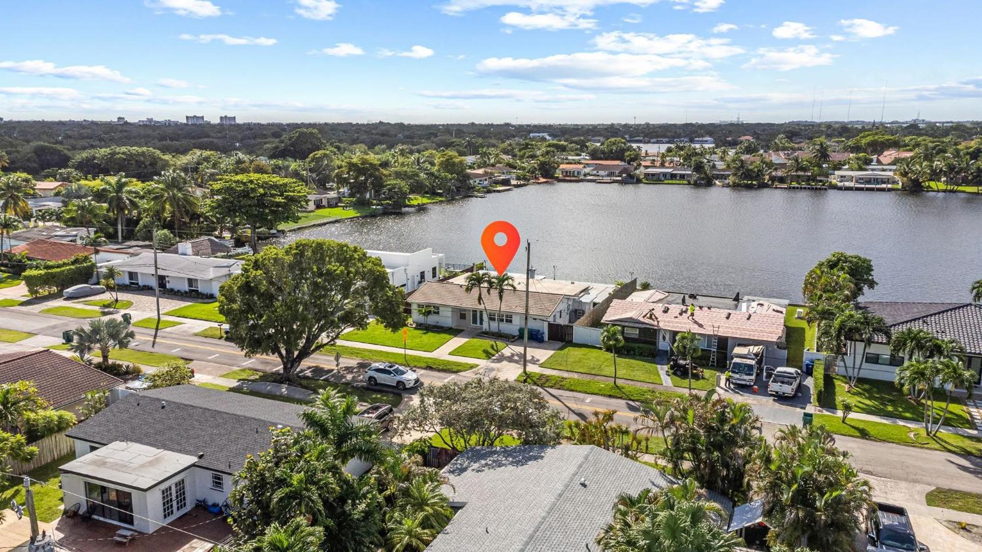 Lakefront Paradise Heated Pool 5 Beds Miami