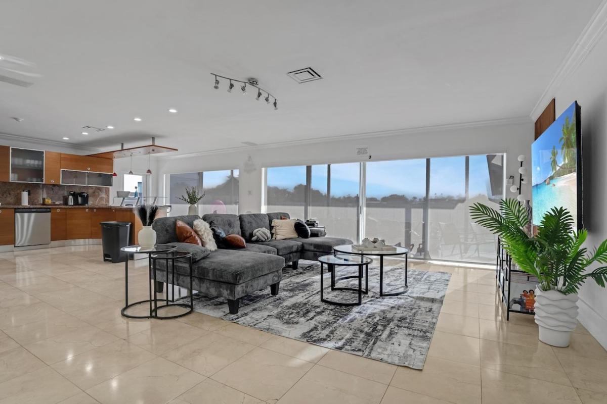 Holiday home Lakefront Paradise Heated Pool 5 Beds Miami
