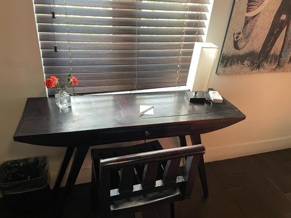 Vive Zen Queen Room * Miami
