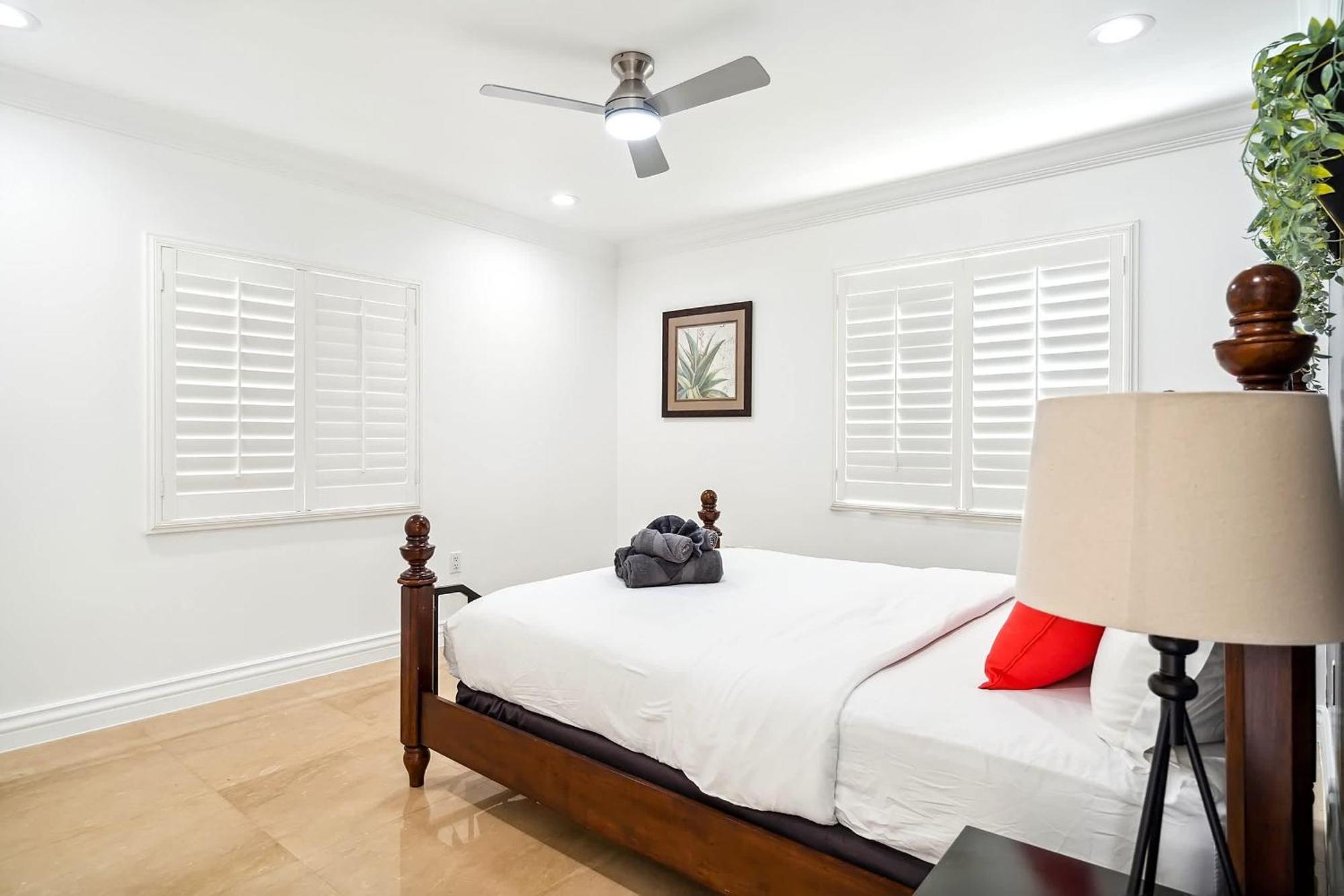6-bd 3-ba Dreamy Vacation Retreat In Coral Terrace Holiday home *