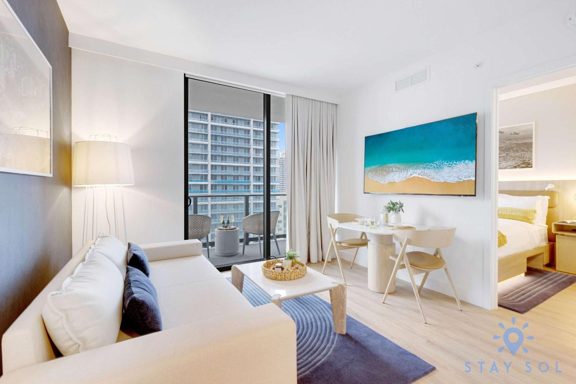 Stylish 2br With Pool & Balcony Apartment